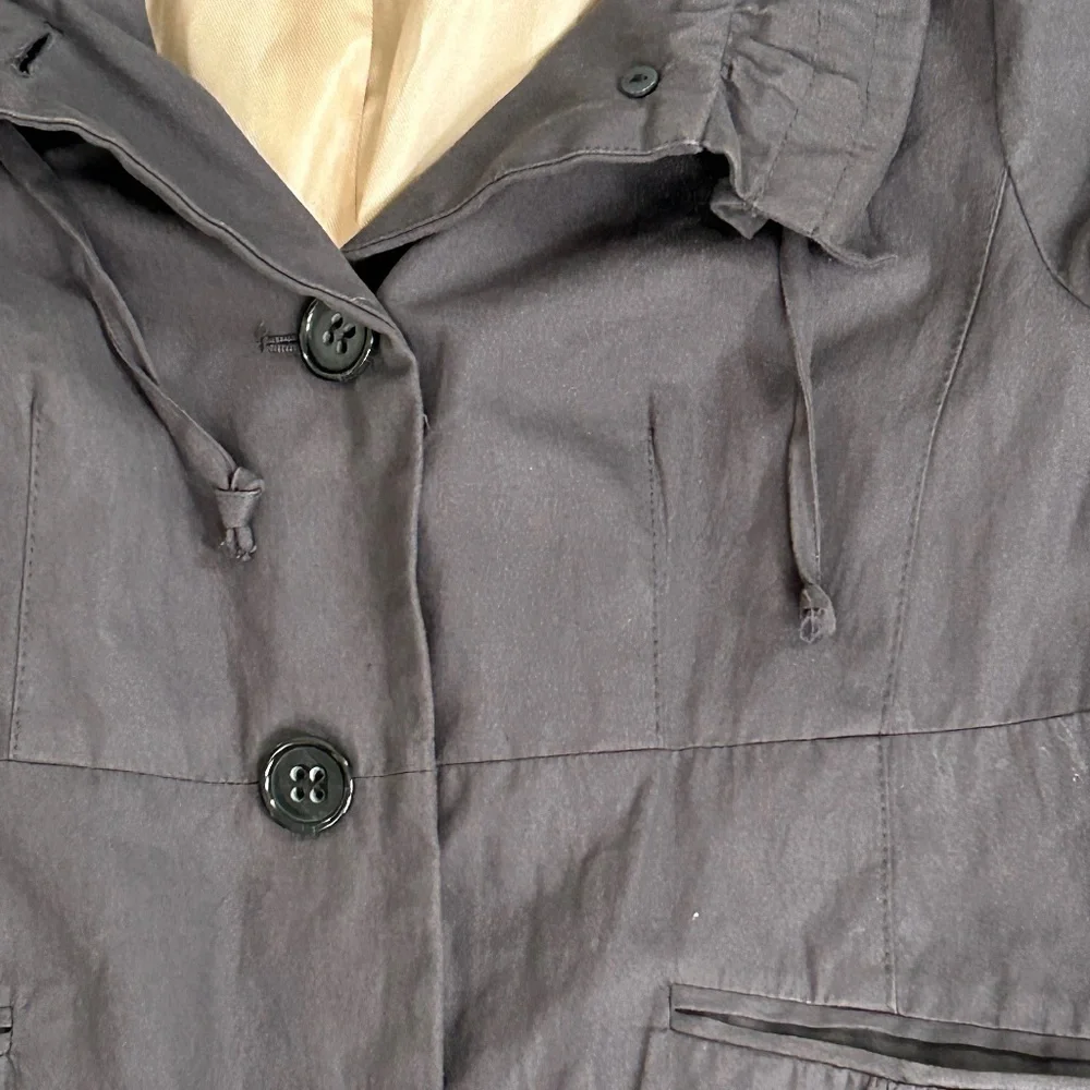 Ann‎ Taylor LOFT Gray Ruffle Collar Button Jacket Sz LP